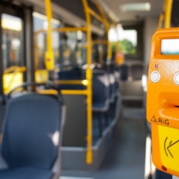 Wnętrze autobusu marki OTOKAR KENT 290 LF zakupionego w ramach projektu unijnego