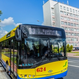 Autobus marki Solaris Urbino 12 - sesja na ulicach Tarnowa