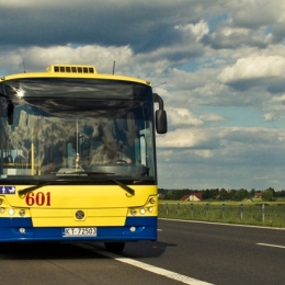 Autobus Solbus SM12 - sesja w plenerze